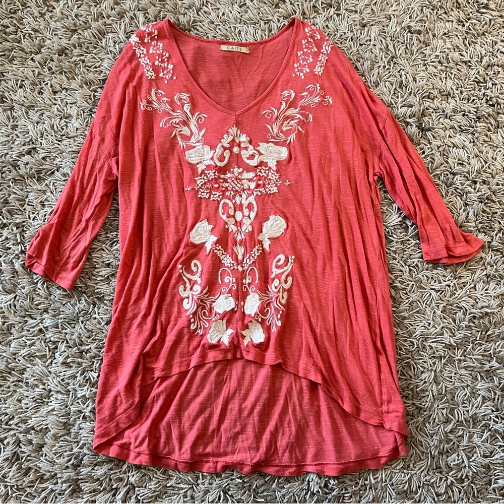 Caite top size medium
